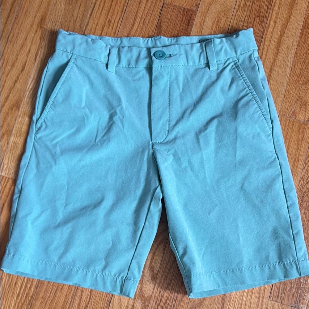 Vineyard Vines kids performance shirts sz 10